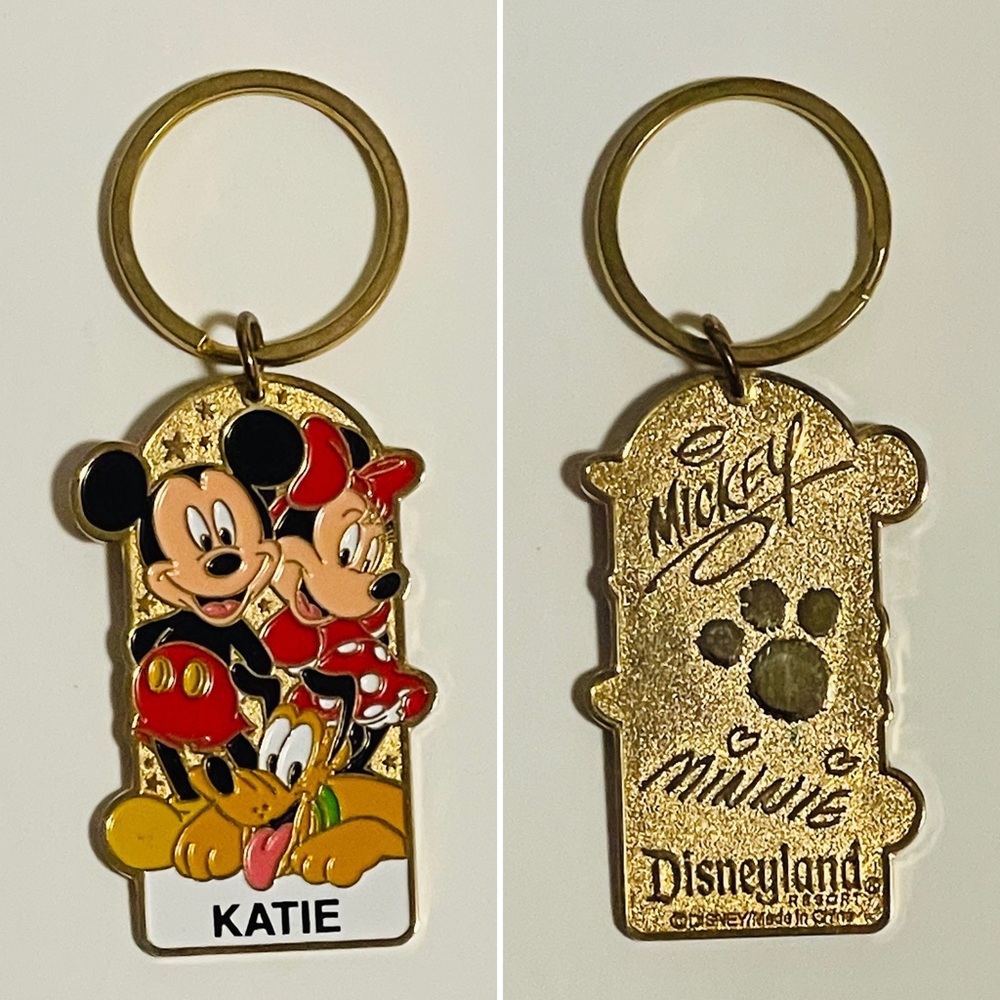 KATIE Mickey and Minnie Mouse Keychain Holder